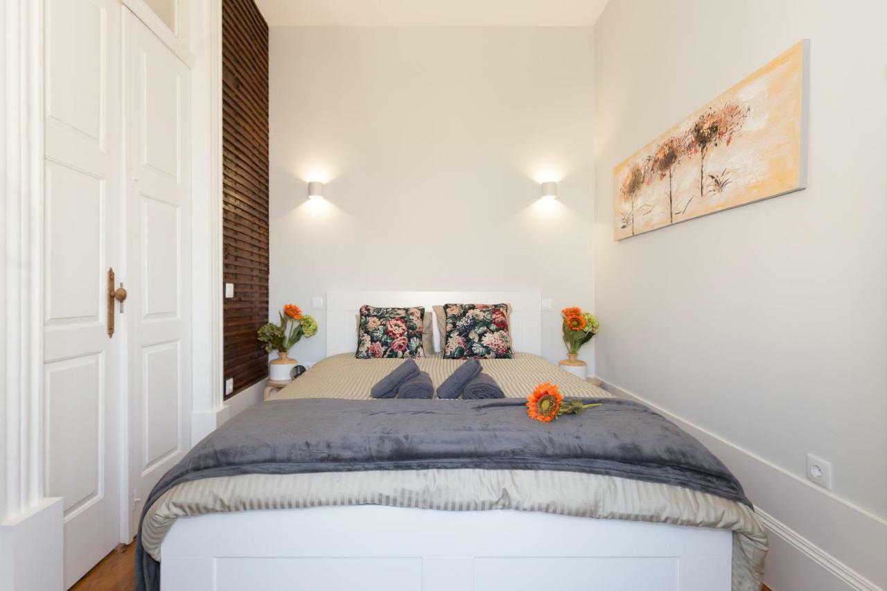 Host Wise - Charming Flat With Netflix - River View ポルト エクステリア 写真